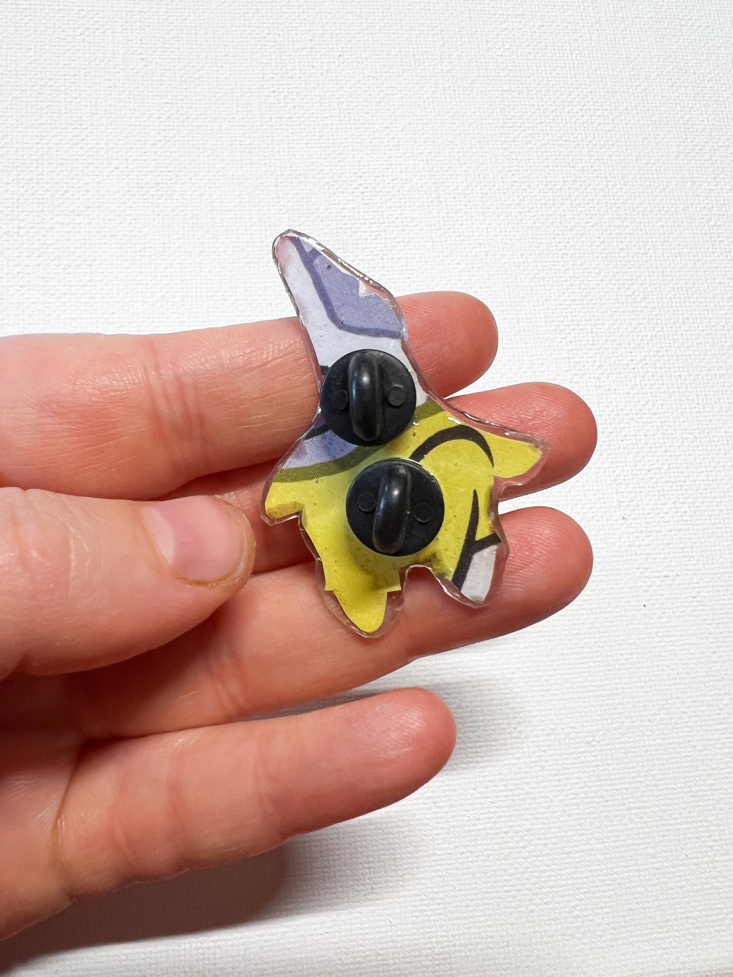 Upcycled Starfish Handmade Pin – Recycled Storybook Pin – Book Page Art Pin – Small Batch Resin B Grade