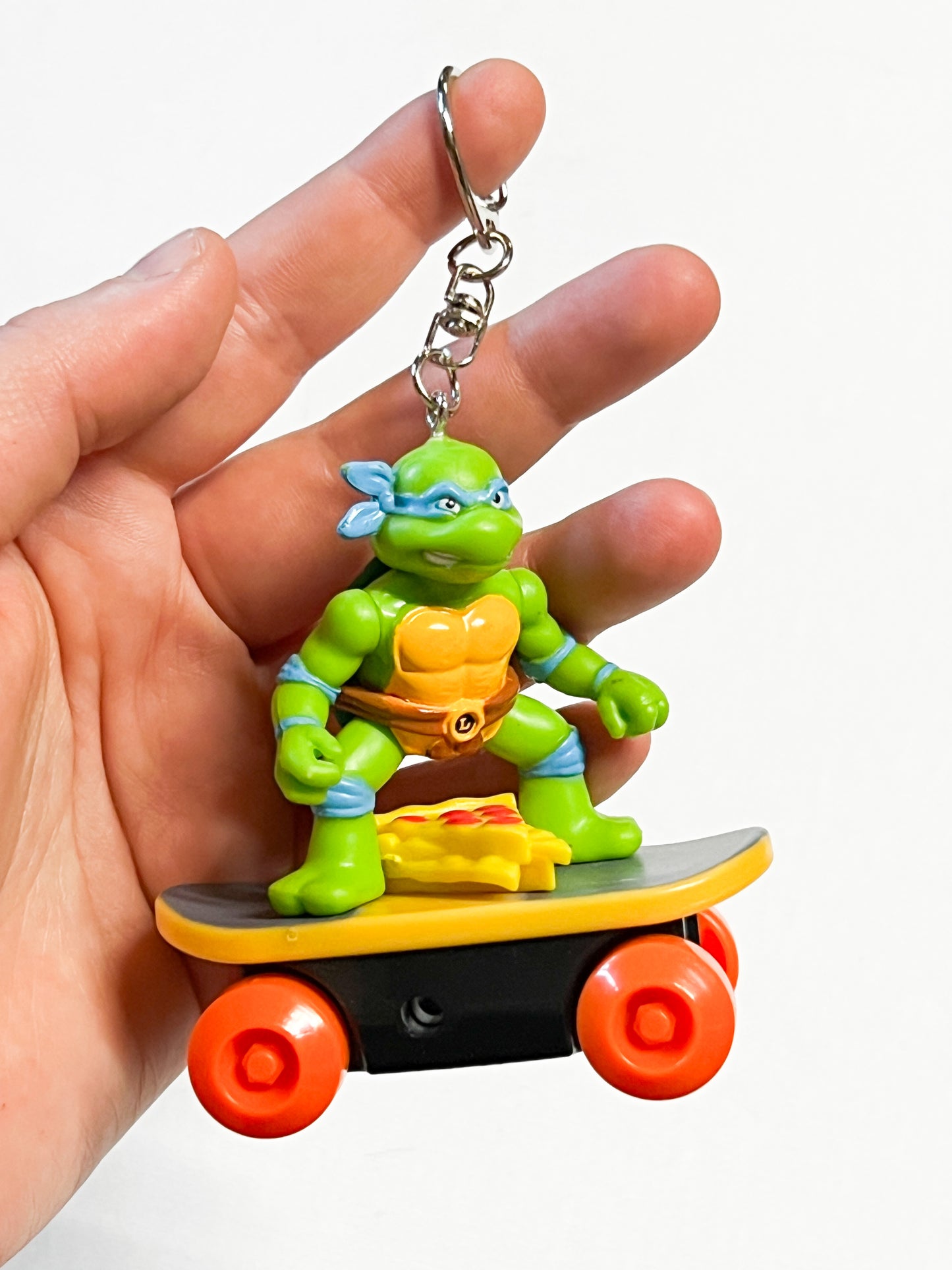 Upcycled Skateboarding Turtle-Inspired Keychain – Handmade Eco-Friendly Character Charm