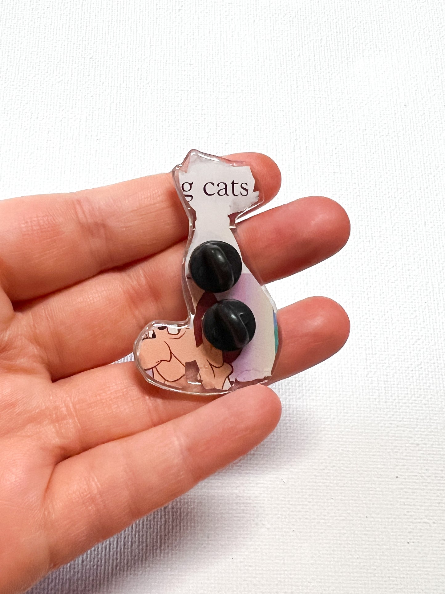 Upcycled White Cat Handmade Pin – Recycled Storybook Pin – Book Page Art Pin – Small Batch Resin